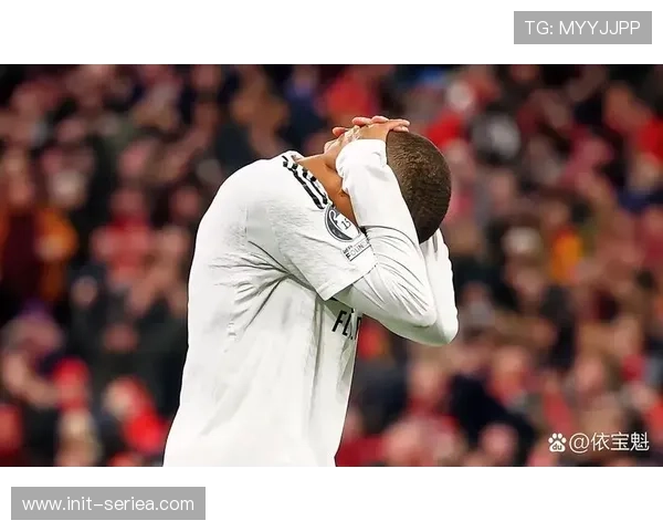 弗洛伦蒂诺赛后更衣室祝贺贡萨洛